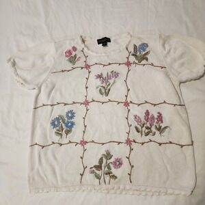 Gma Core‎ Salon Studio Embroidered White Short Sleeve Women's Xl Sweater